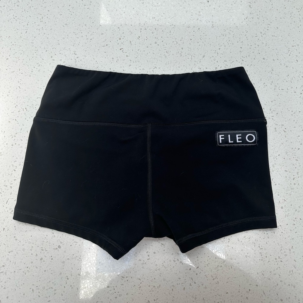Black High Waisted Fleo Shorts - Size Small